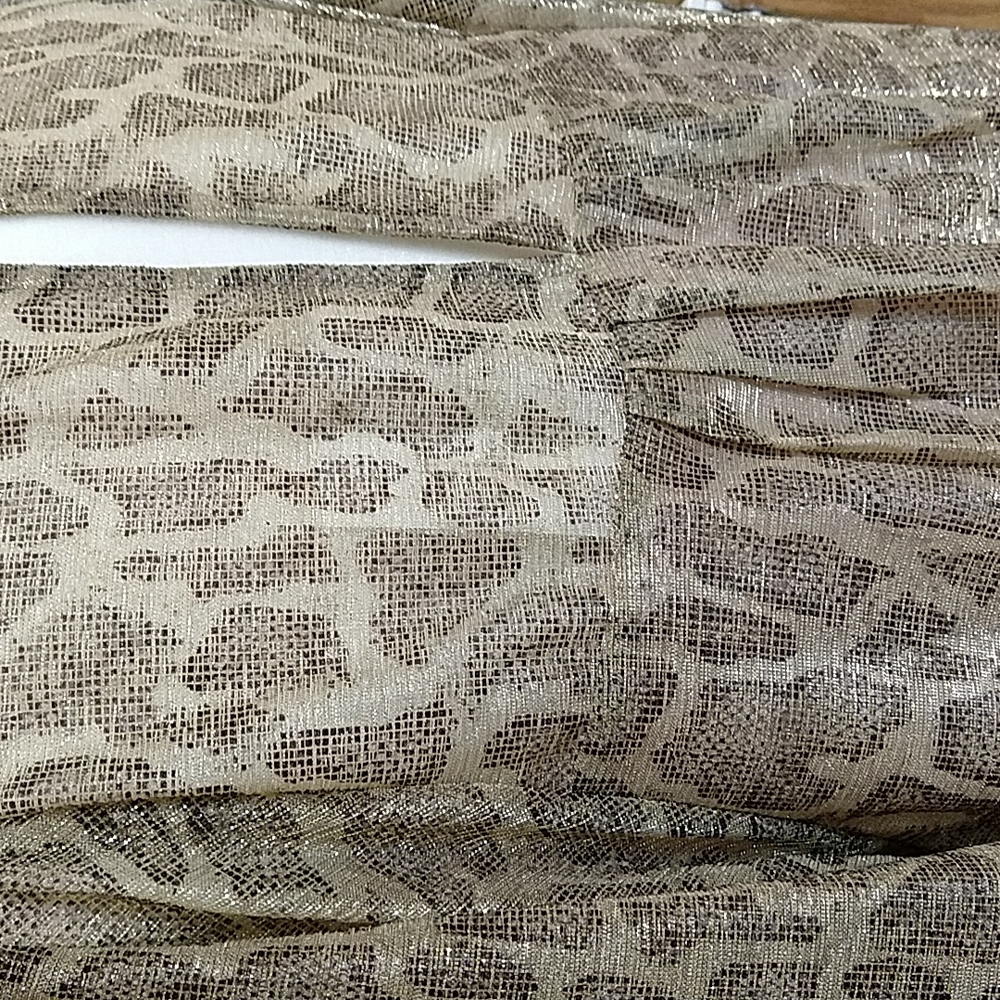 Stunning Glitter Python Print Blouse - Picture 9 of 12